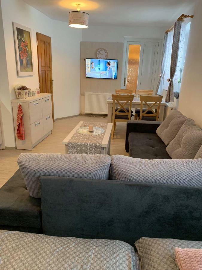 Apartman Filipovice S Letni Terasou Екстер'єр фото